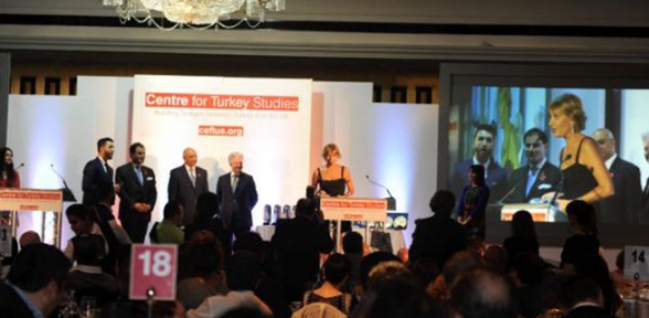 Londra dan ödül aldı