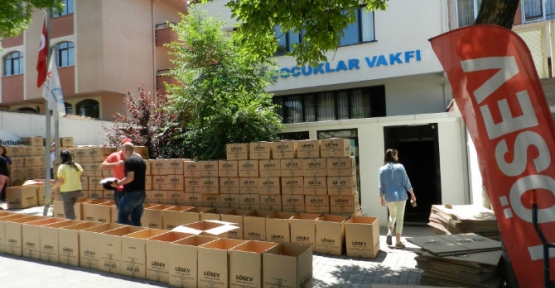 Lösev binlerce aileye yardım kolileri gönderiyor