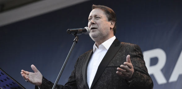 Maltepe Ramazana Ahmet Özhan konseriyle merhaba dedi