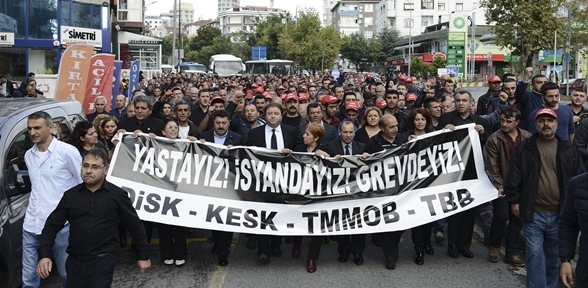 Meclis katliamı iş bırakarak protesto etti 