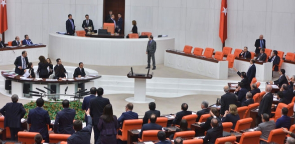Meclis olağanüstü toplandı
