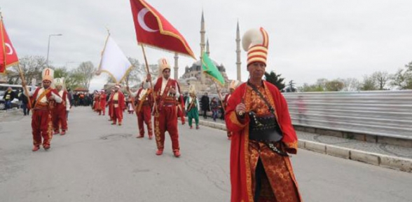 Mehter takımına 1.70 boyunda erkek memur aranıyor