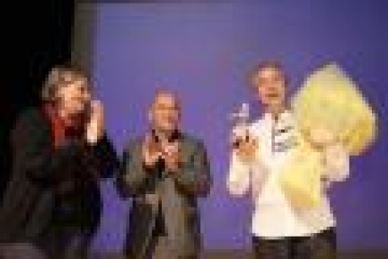 Metin Uca Kahkahaya Boğdu 