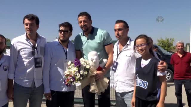 Milli Takıma İnanıyor, Genç Arkadaşlarıma Güveniyorum