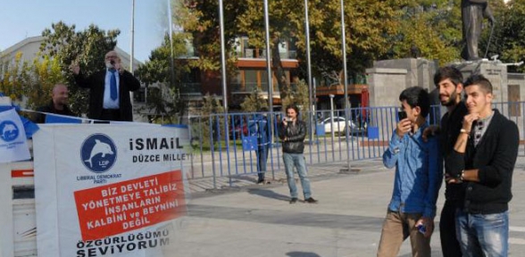 Mitinge sadece 3 kişi geldi