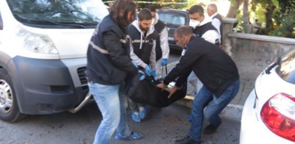 Moldovalı evinin önünde ölü bulundu