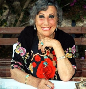 Müzeyyen Senar dan İyi Haber