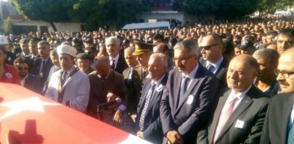 Niğde şehidine ağladı