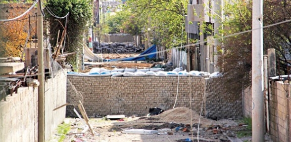 Nusaybin gerçeği Barikatlar duvarlar bomba dolu