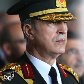 O artık sıradan bir memur