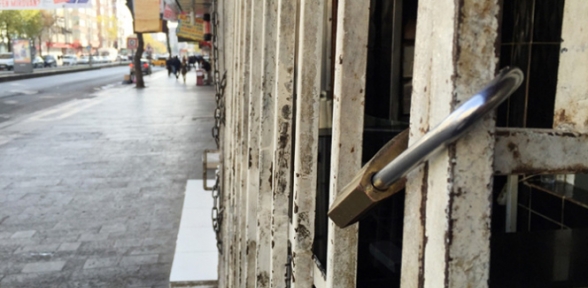 O Ülkede Hayat Durdu 