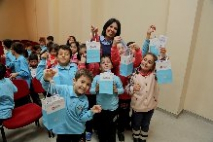 Öğrencilere hijyeni oyunla öğretiyorlar