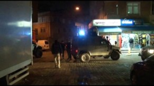 Okmeydanında Polis Aracına Silahlı Saldırı