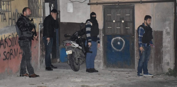 Okmeydanında terör operasyonu. 1 polis yaralı