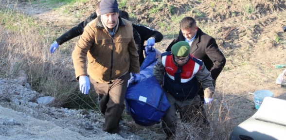 Ölen Kadın Travesti Çıktı 