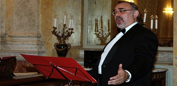 Opera sanatçısı Arda Aydoğan hayatını kaybetti