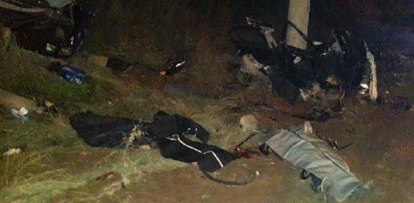 Otomobil Elektrik Direğine Çarptı 