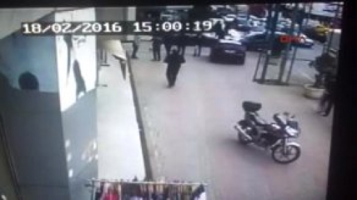 Park Nedeniyle Tartıştığı Kişiyi Vurdu