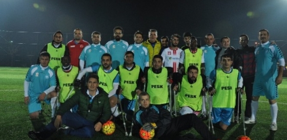 Pendik te Futbola Engel Yok