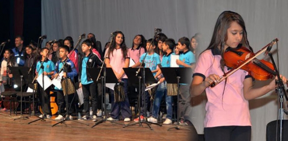 Polis Desteği İle Konser 