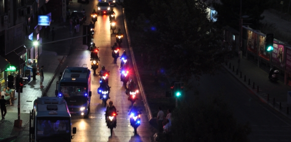 Polis Kartal da konvoy yaptı