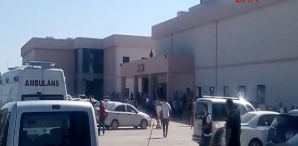 Polis minibüsüne hain tuzak 12 şehit