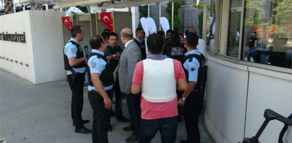 Polis polise ateş açtı