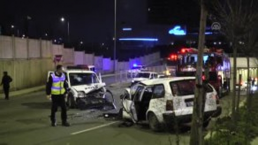 Polisten Kaçan Sürücü Kaza Yaptı 1 Ölü 2 Yaralı