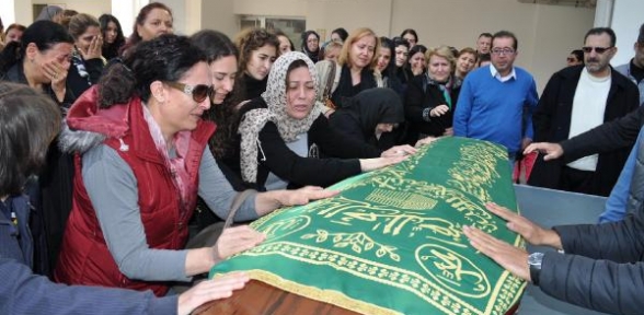 Romanya daki faciada ölen Ayberk in cenazesinde gözyaşı sel oldu