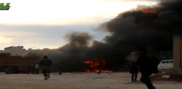 Rus savaş uçakları Suriye TIR konvoyunu vurdu