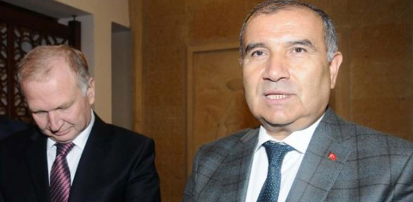 Saatleri karıştıranlardan özür diliyorum