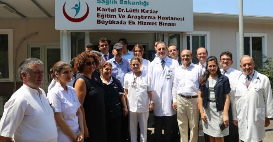 Sağlık Bakanı Müezzinoğlu nun Adalar ziyareti
