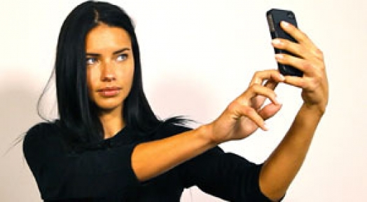 Sakın böyle selfie çekmeyin