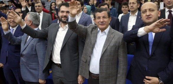 Salonu birlikte selamladılar