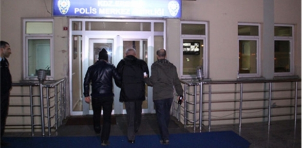 Sana sevgili buldum diye kandırdığı adamı gasp etti