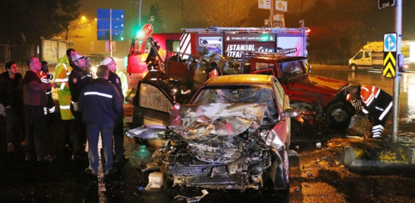 Sarıyerde trafik kazası 1 ölü 2 yaralı