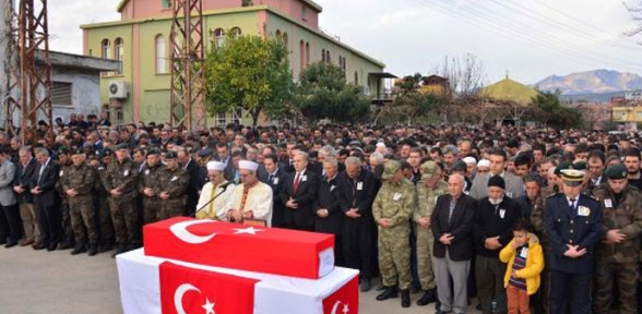 Şehit polis Ali Bulduku 5 bin kişi uğurladı