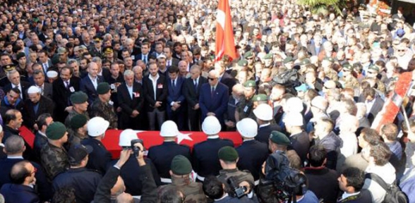 Şehit polis Necmi Çakır son yolculuğuna uğurlandı