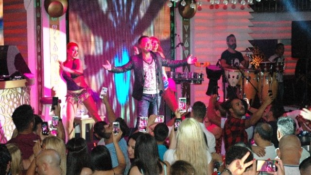 Serdar Ortaç Bekar Hayranlarına Seslendi