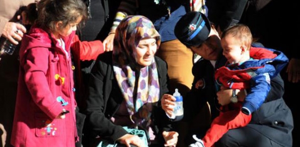 Silopi şehidi polis Hasan Aslan toprağa verildi