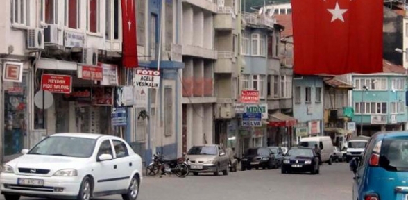 Simav beşik gibi sallanıyor