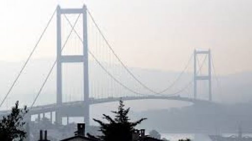 SİS İSTANBUL BOĞAZINI TRAFİĞE KAPATTI