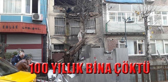 Şişli de 100 Yıllık Bina Aracın Üstüne Çöktü