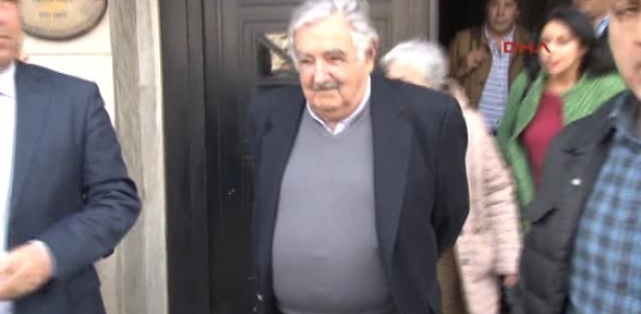 Siyaset para biriktirmek için değildir