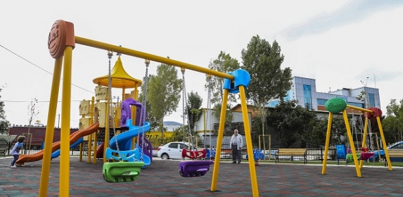 Sultanbeyli yeni parklarla donatıldı