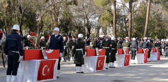 Sur şehitleri gözyaşları arasında uğurlandı