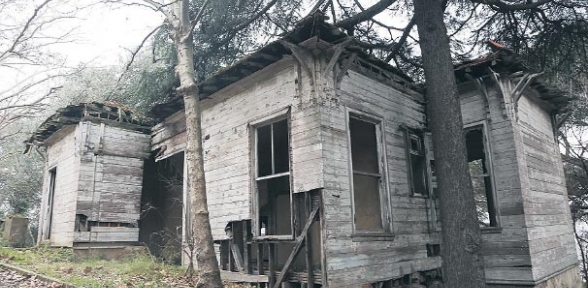 Süreyya Paşa nın hatırası çürüdü