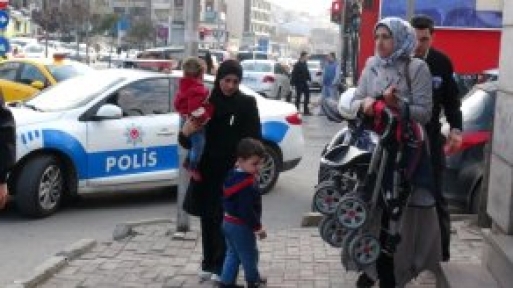 Suriyeli Kadınlara Kapkaç Şoku