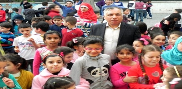 Suriyeli öğrencilere Osmanlı ortak değerimiz yazılı ders kitabı