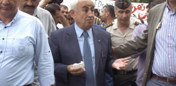 Suriyeli sığınmacılardan Vali Şahin e protesto